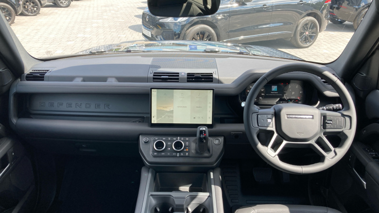 Land Rover Defender 3.0 D250 X-Dynamic SE 110 5dr Auto Diesel Estate